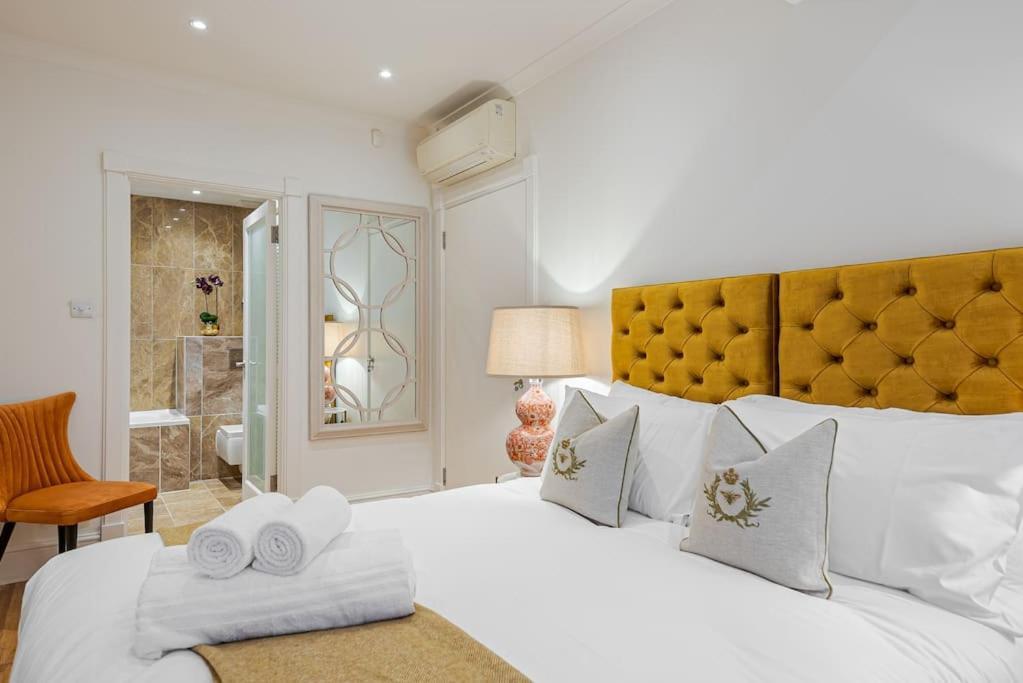 Chic Belgravia Hideaway With Private Patio 10 Mins To Harrods London Exterior photo