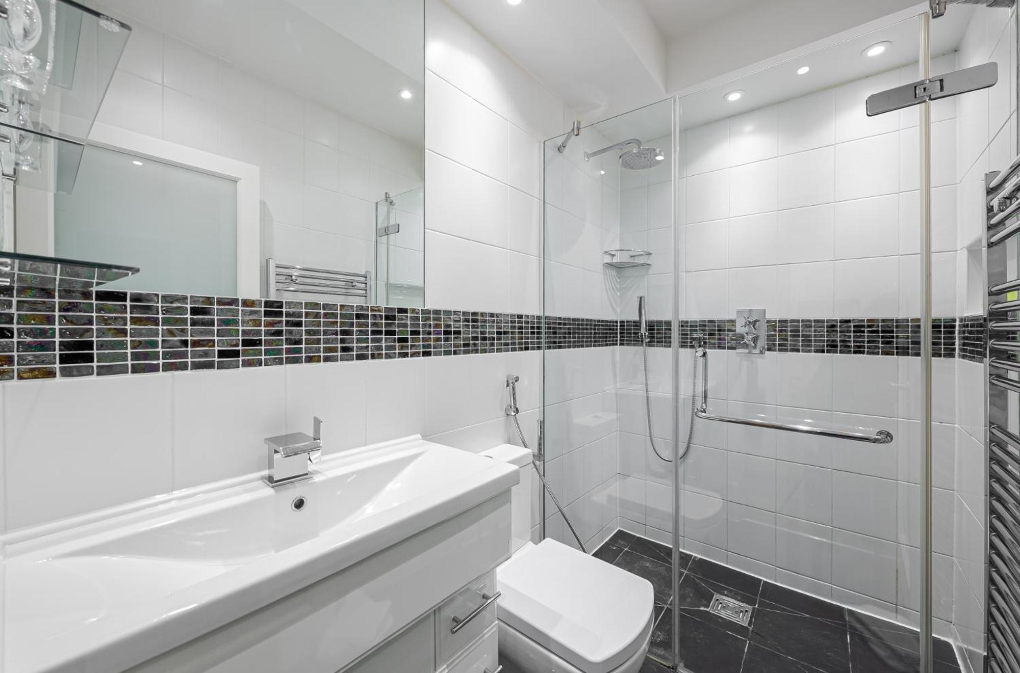 Chic Belgravia Hideaway With Private Patio 10 Mins To Harrods London Exterior photo