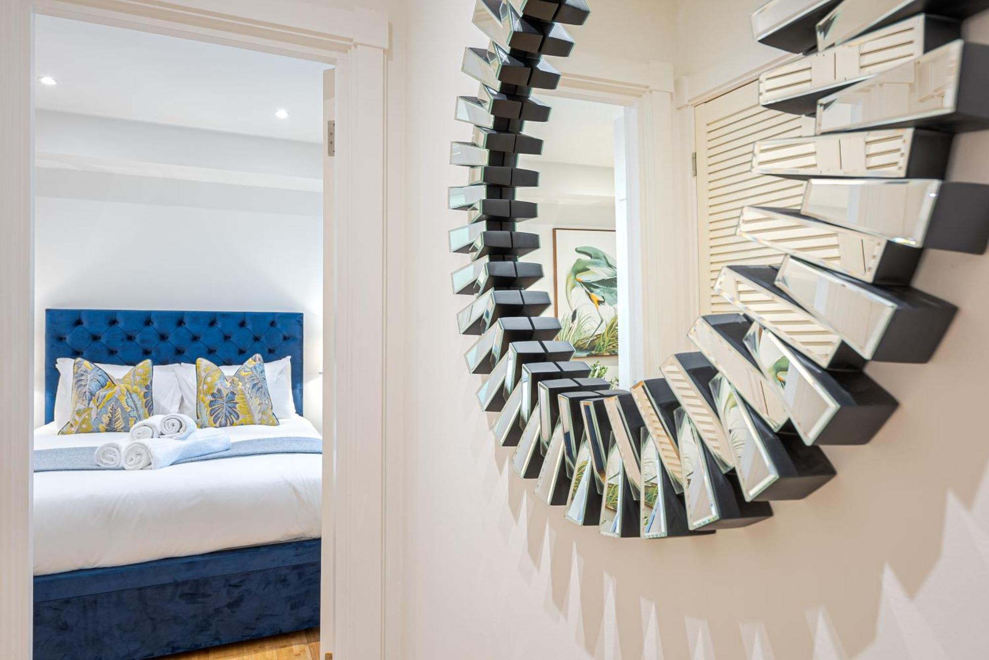 Chic Belgravia Hideaway With Private Patio 10 Mins To Harrods London Exterior photo