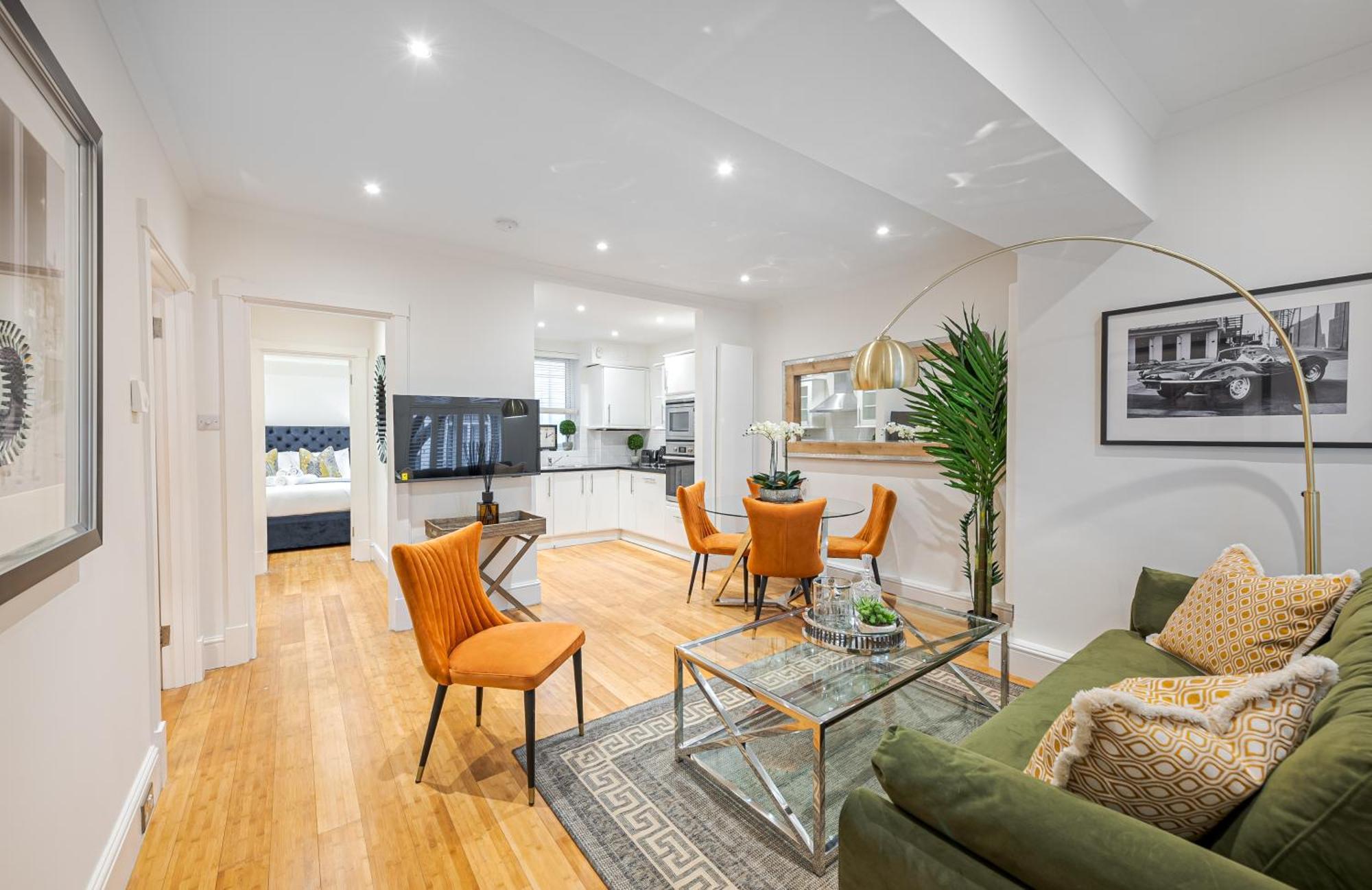 Chic Belgravia Hideaway With Private Patio 10 Mins To Harrods London Exterior photo